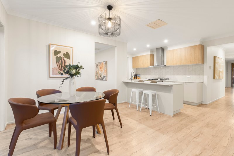 Photo - 619 Grand Boulevard, Craigieburn VIC 3064 - Image 10