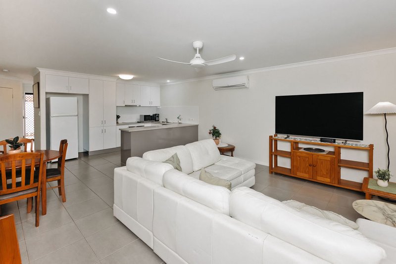 Photo - 6/191 Barolin Street, Avenell Heights QLD 4670 - Image 4