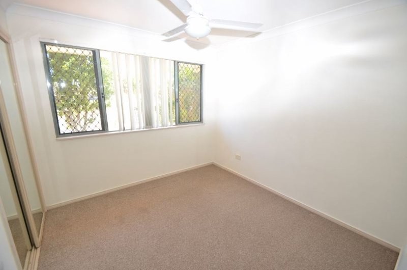 Photo - 6/191 Greenacre Drive, Arundel QLD 4214 - Image 13