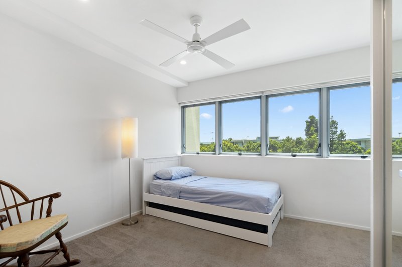 Photo - 61/93 Sheehan Avenue, Hope Island QLD 4212 - Image 10