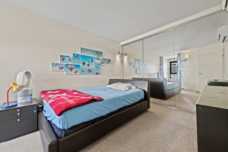 Photo - 619/838 Bourke Street, Docklands VIC 3008 - Image 6