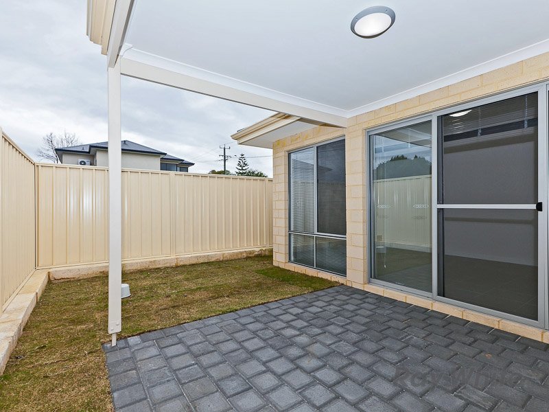 Photo - 61A Milton Street, Yokine WA 6060 - Image 21