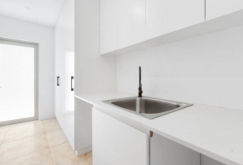 Photo - 61a Warejee Street, Kingsgrove NSW 2208 - Image 7