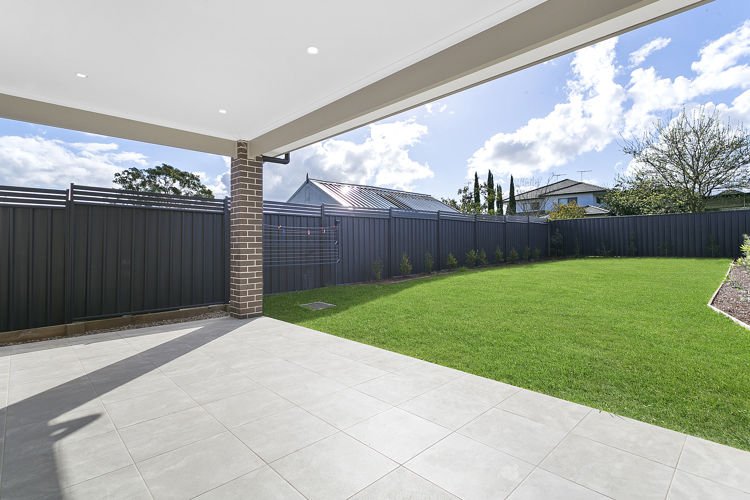 Photo - 61b Hawksview Street, Merrylands NSW 2160 - Image 9