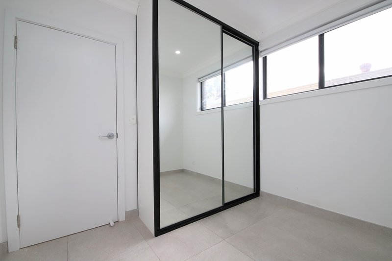 Photo - 61B Noble Avenue, Greenacre NSW 2190 - Image 4