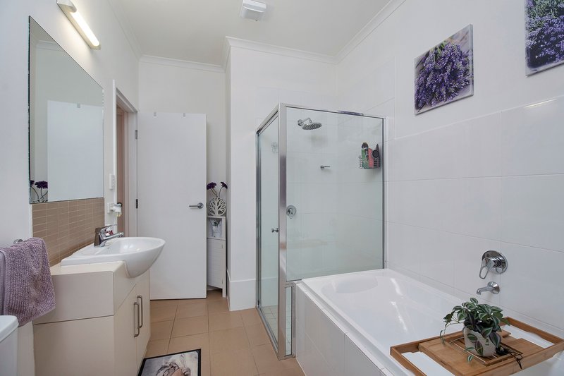 Photo - 6/2-6 Goodall Parade, Mawson Lakes SA 5095 - Image 9