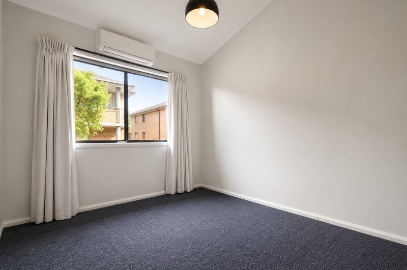 Photo - 6/2-6 Hainsworth Street, Westmead NSW 2145 - Image 3