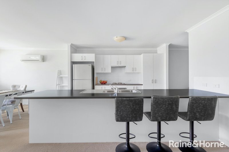 Photo - 62 & 62A Rannoch Drive, West Nowra NSW 2541 - Image 3