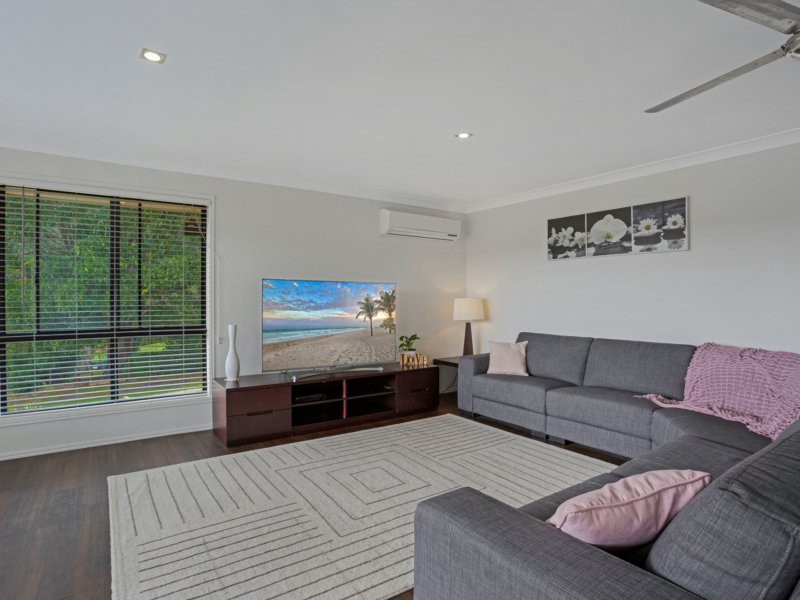 Photo - 62-64 Parkmeadows Court, Bonogin QLD 4213 - Image 13