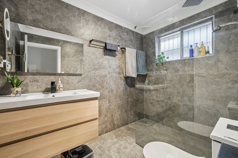 Photo - 62 Adeline Street, Bass Hill NSW 2197 - Image 7