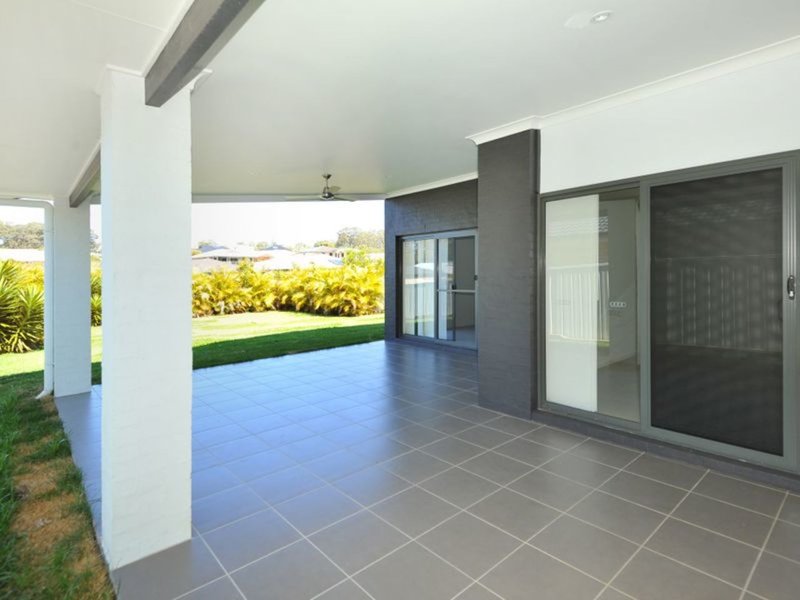 Photo - 62 Admiralty Drive, Safety Beach NSW 2456 - Image 4