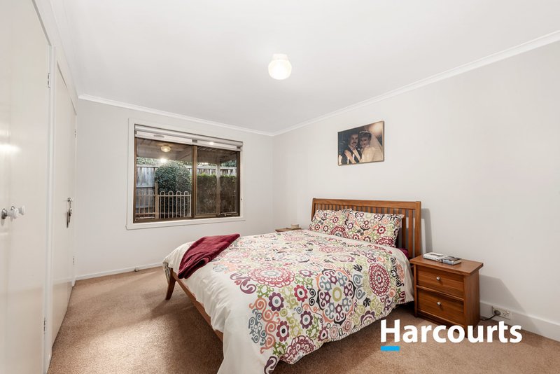 Photo - 62 Amersham Drive, Wantirna VIC 3152 - Image 8