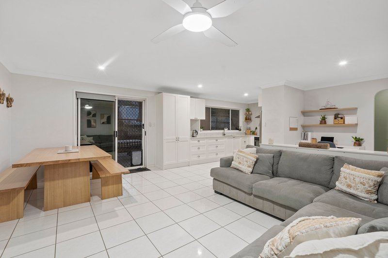 Photo - 62 Avonmore Street, Edens Landing QLD 4207 - Image 5