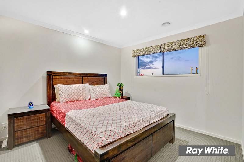 Photo - 62 Barrangi Drive, Tarneit VIC 3029 - Image 10