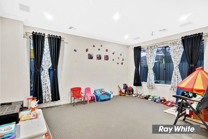 Photo - 62 Barrangi Drive, Tarneit VIC 3029 - Image 12