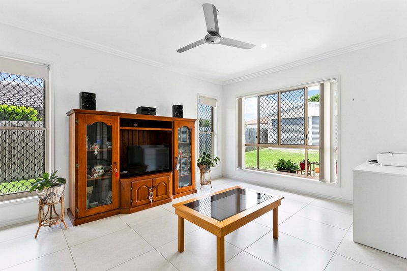 Photo - 62 Bayswater Drive, Urraween QLD 4655 - Image 10