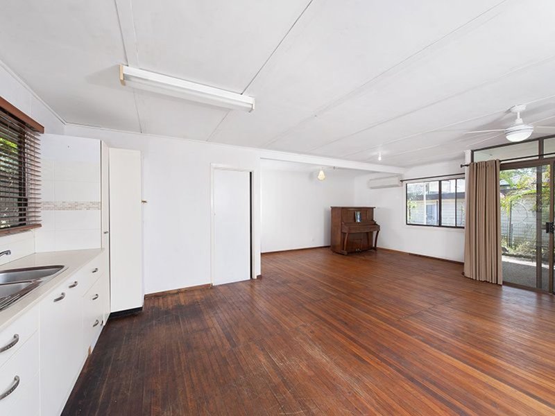 Photo - 62 Bayview Street, Soldiers Point NSW 2317 - Image 3