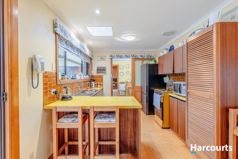 Photo - 62 Bellaview Road, Flagstaff Hill SA 5159 - Image 11