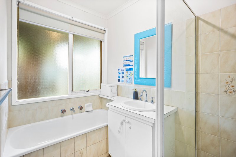 Photo - 62 Bellbridge Drive, Hoppers Crossing VIC 3029 - Image 10