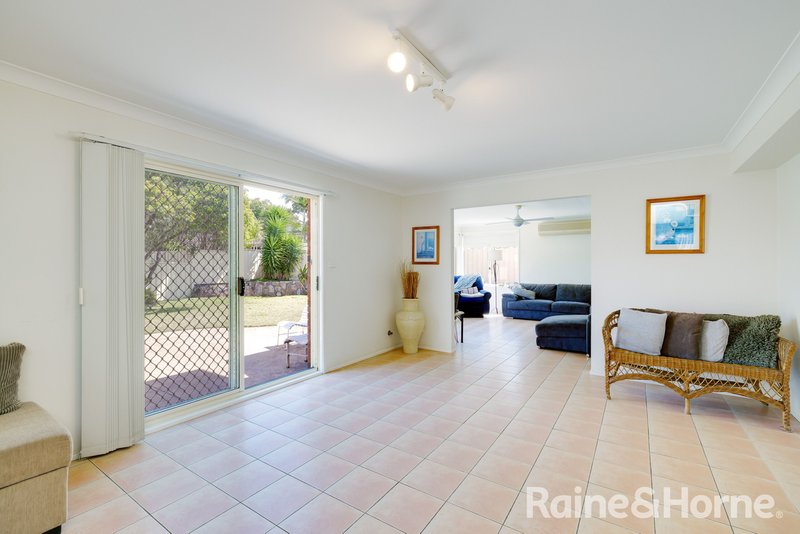 Photo - 62 Bindowan Crescent, Maryland NSW 2287 - Image 7