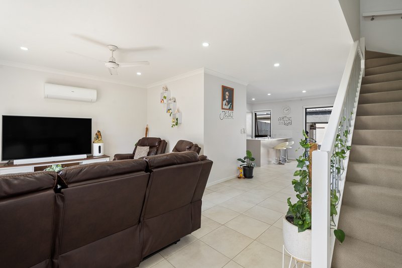 Photo - 62 Blatchford Street, Strathpine QLD 4500 - Image 3