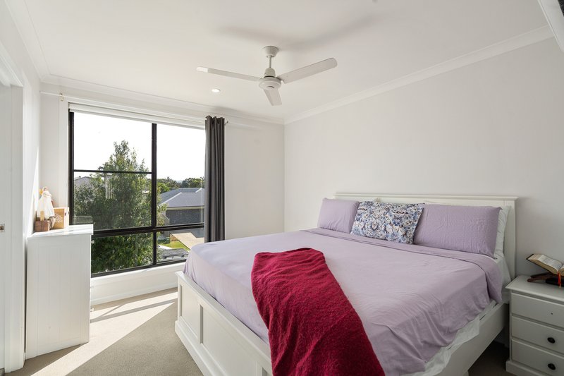 Photo - 62 Blatchford Street, Strathpine QLD 4500 - Image 10