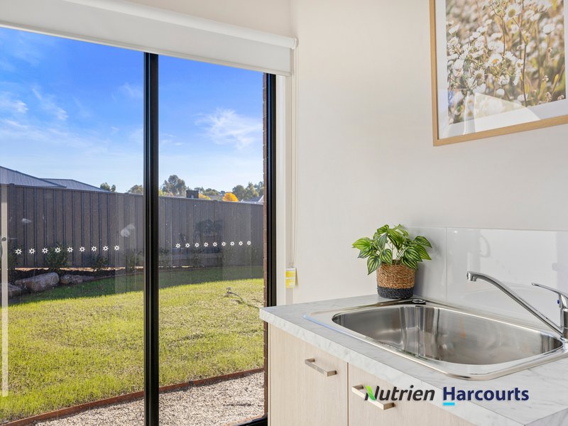 Photo - 62 Boundary Creek Boulevard, Yea VIC 3717 - Image 14