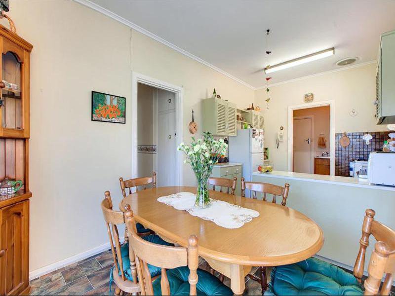 Photo - 62 Bradley Grove, Mitchell Park SA 5043 - Image 3