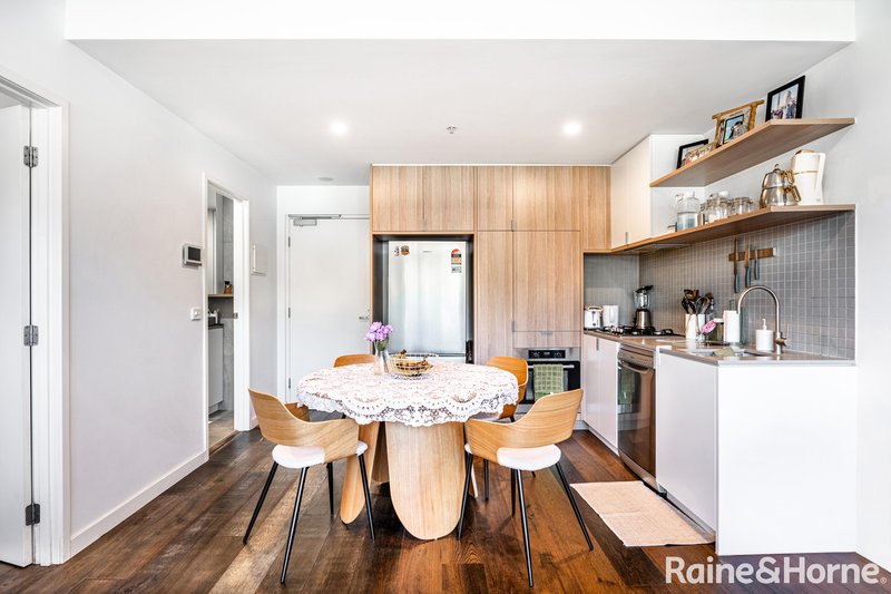 Photo - 6/2 Clark Street, Williams Landing VIC 3027 - Image 2