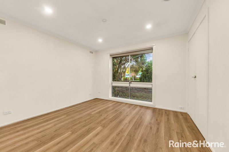 Photo - 62 Concord Circuit, Albanvale VIC 3021 - Image 6