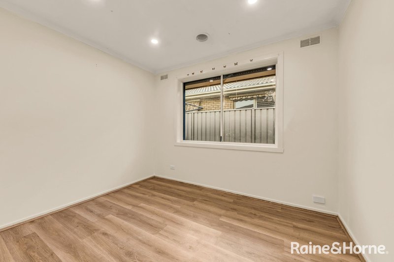 Photo - 62 Concord Circuit, Albanvale VIC 3021 - Image 8