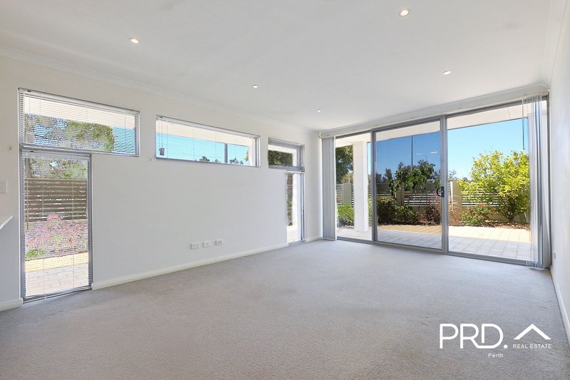 Photo - 6/2 Coojong Link, Success WA 6164 - Image 4