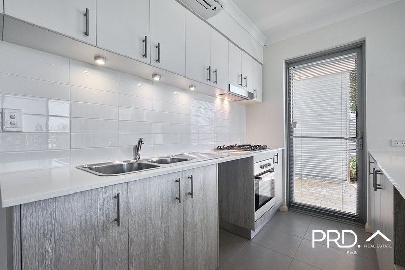 Photo - 6/2 Coojong Link, Success WA 6164 - Image 5