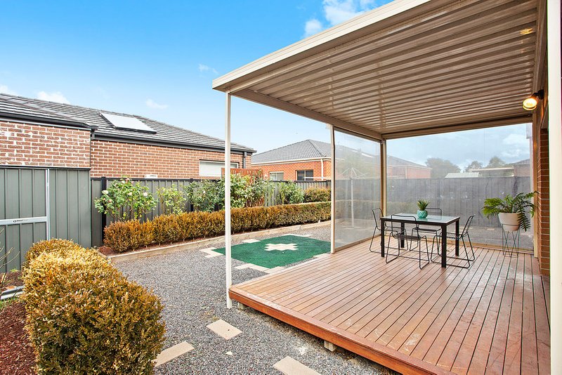 Photo - 62 Craigmoor Crescent, Mernda VIC 3754 - Image 7