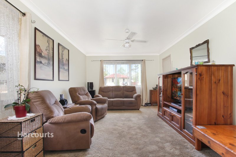 Photo - 62 Culgoa Crescent, Koonawarra NSW 2530 - Image 4