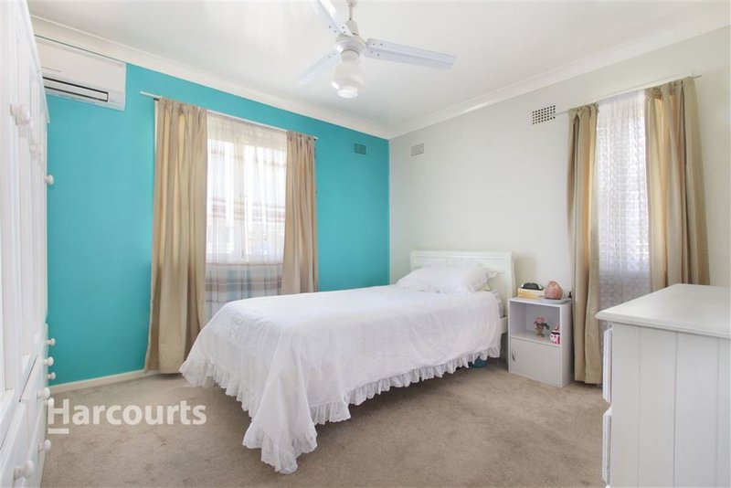 Photo - 62 Culgoa Crescent, Koonawarra NSW 2530 - Image 4