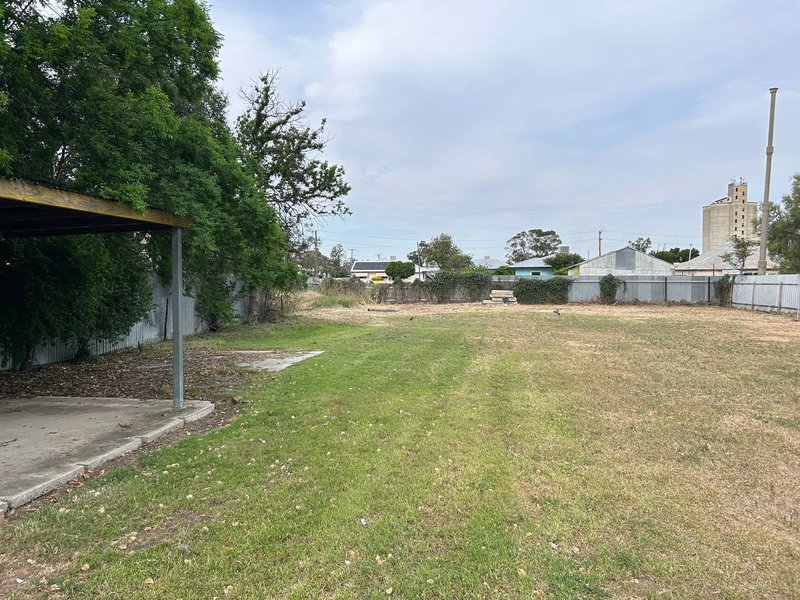 Photo - 62 Dover Street, Moree NSW 2400 - Image 4