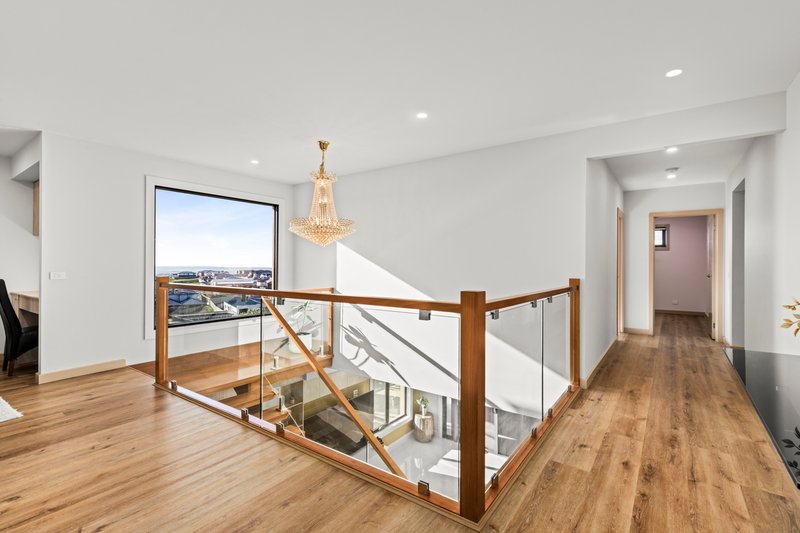 Photo - 62 Dryden Way, Highton VIC 3216 - Image 11