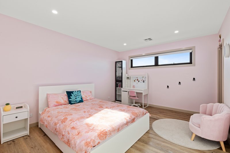 Photo - 62 Dryden Way, Highton VIC 3216 - Image 14