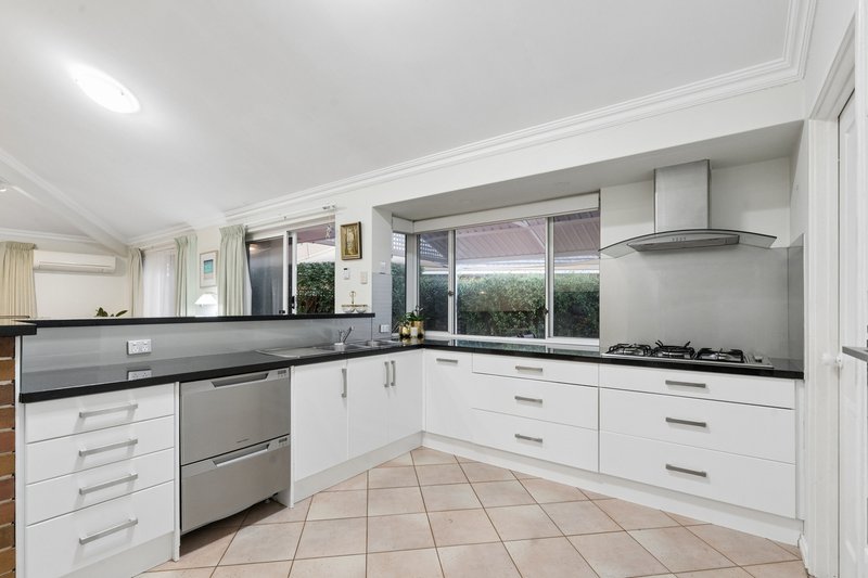 Photo - 62 Duchart Way, Coogee WA 6166 - Image 11