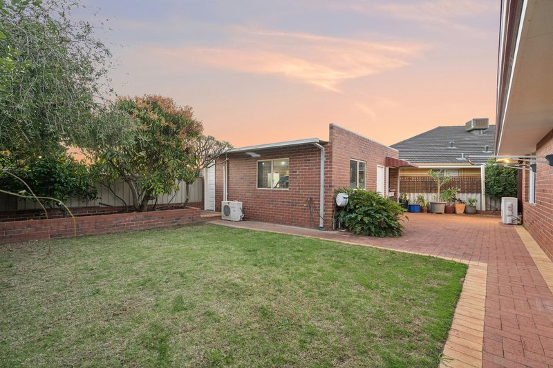 Photo - 62 Duchart Way, Coogee WA 6166 - Image 17