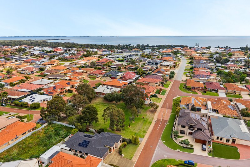 Photo - 62 Duchart Way, Coogee WA 6166 - Image 31