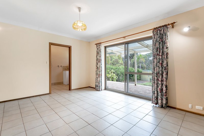 Photo - 62 Fairlie Drive, Flagstaff Hill SA 5159 - Image 8