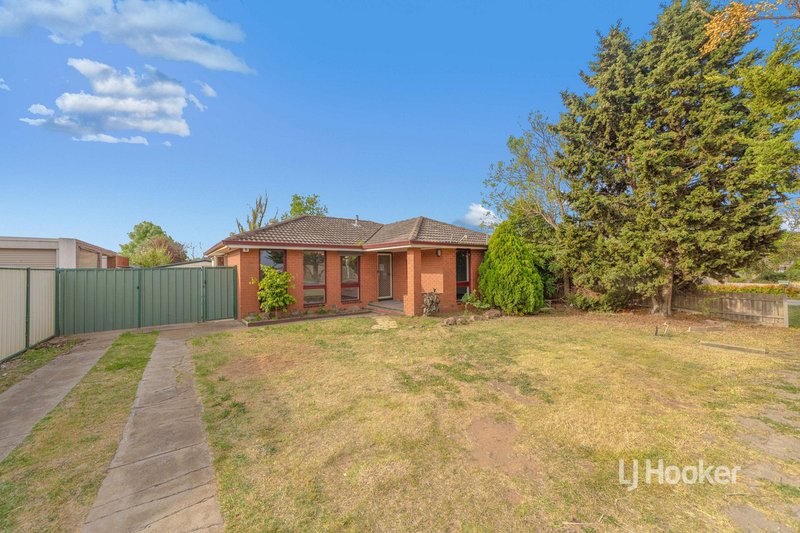 Photo - 62 Feathertop Drive, Wyndham Vale VIC 3024 - Image 2