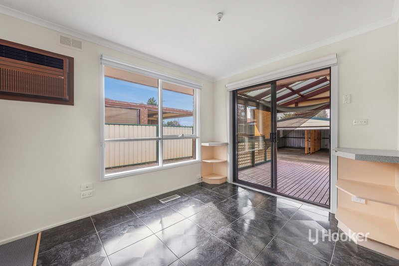 Photo - 62 Feathertop Drive, Wyndham Vale VIC 3024 - Image 7