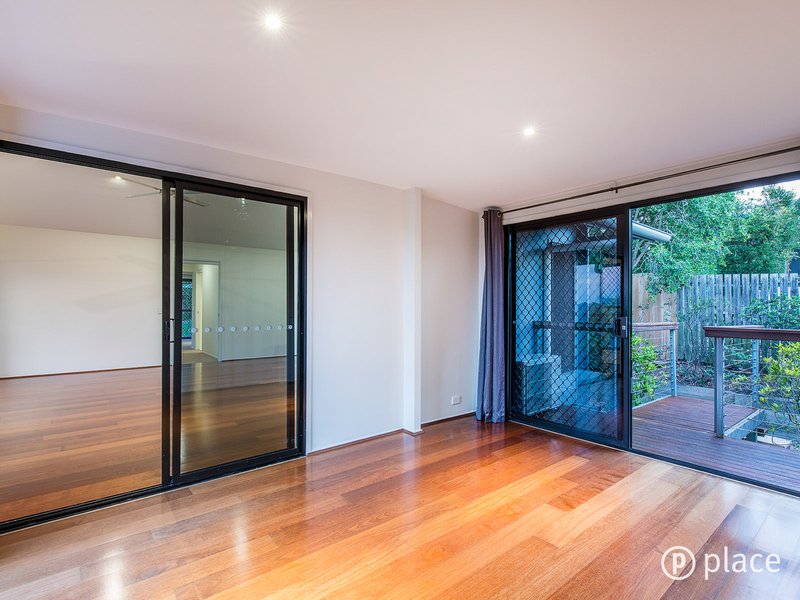 Photo - 62 Fiddlewood Crescent, Bellbowrie QLD 4070 - Image 12