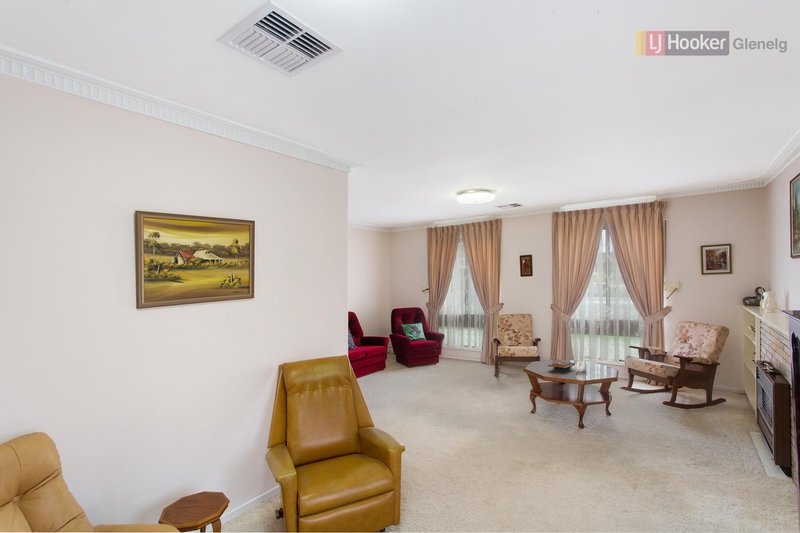 Photo - 62 Finniss Street, Marion SA 5043 - Image 5