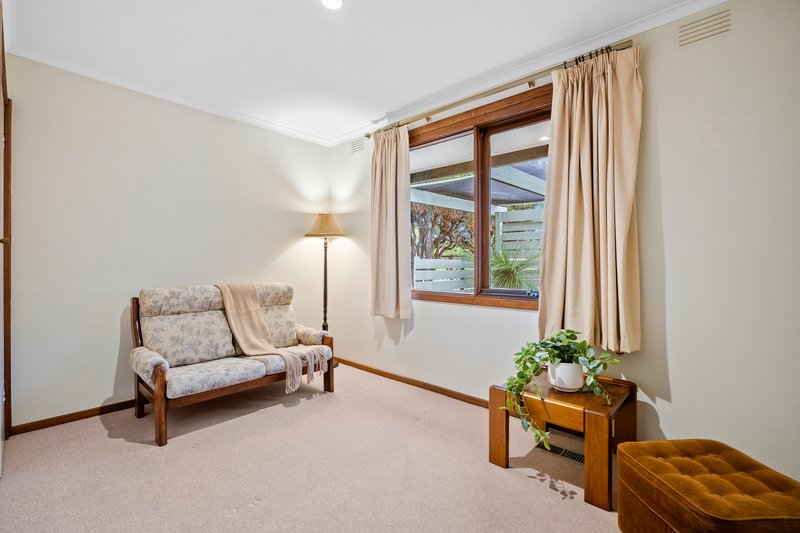 Photo - 62 Folkstone Crescent, Ferntree Gully VIC 3156 - Image 7