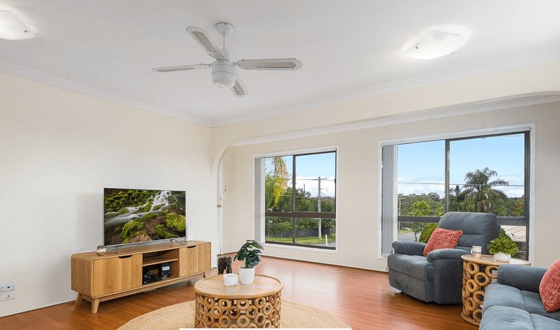 Photo - 62 Forestwood Street, Crestmead QLD 4132 - Image 2