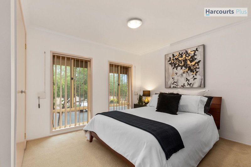 Photo - 62 Freebairn Drive, Hallett Cove SA 5158 - Image 12